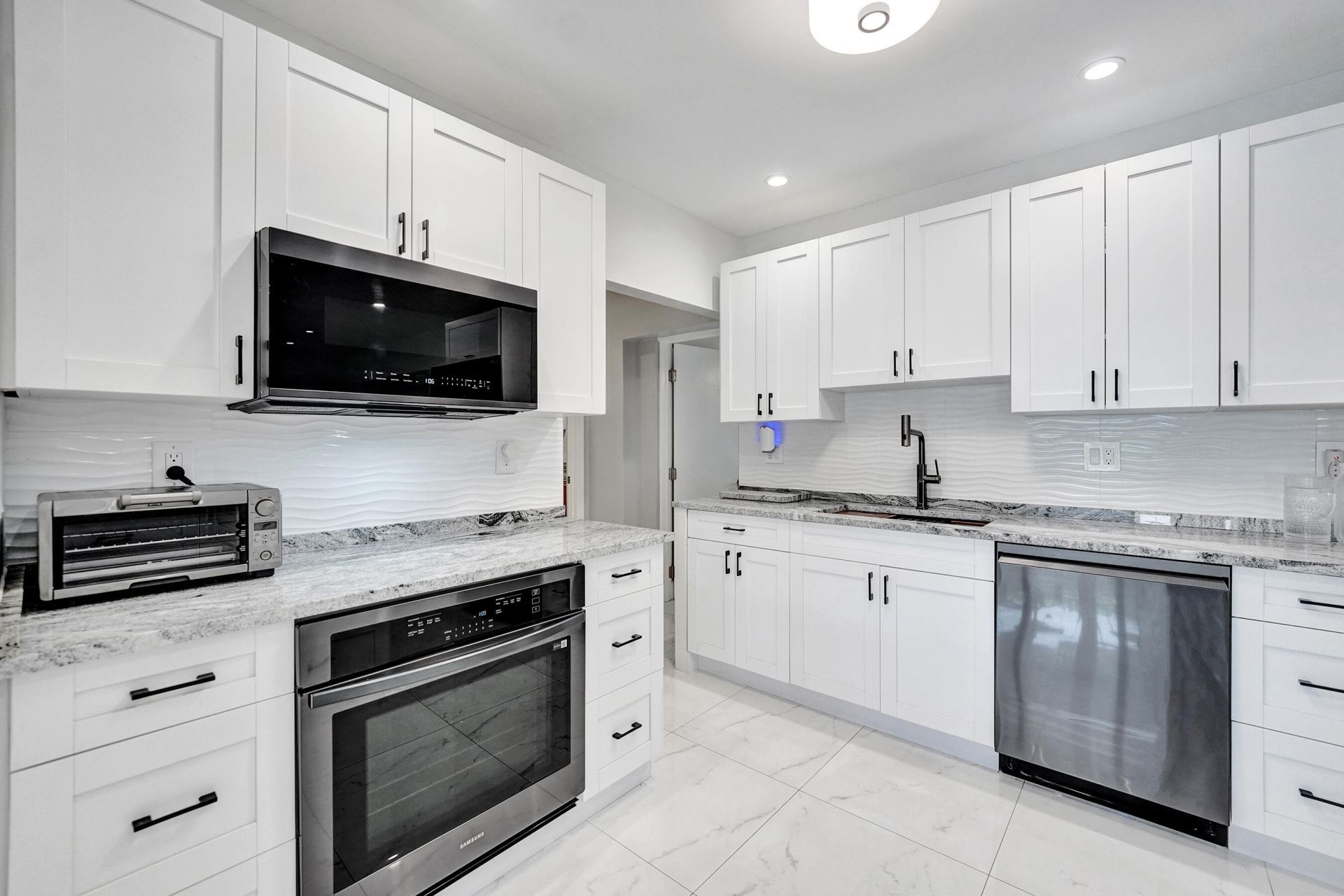 1431 S Ocean Boulevard, Unit #2, Lauderdale by the Sea, FL 33062 Photo