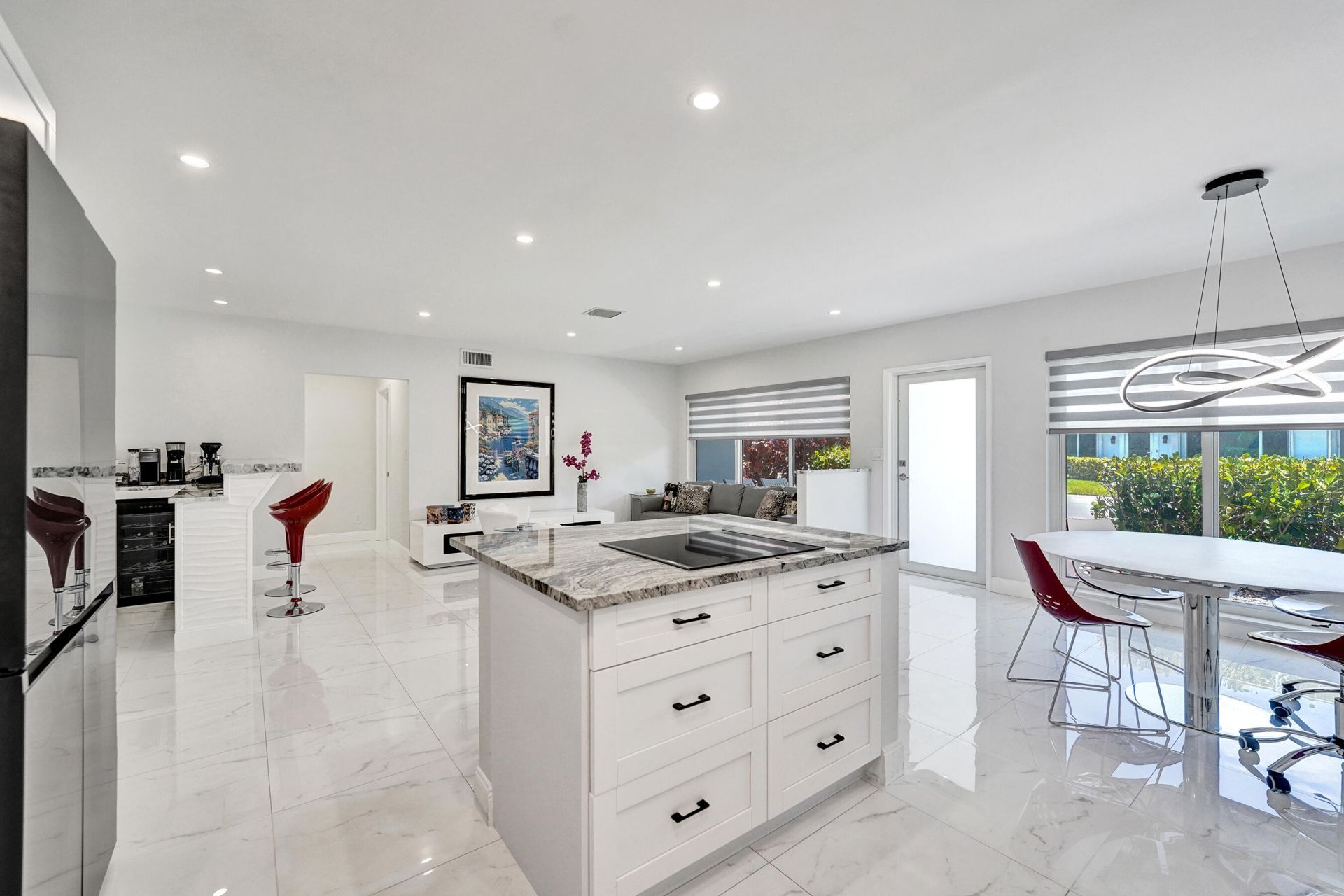 1431 S Ocean Boulevard, Unit #2, Lauderdale by the Sea, FL 33062 Photo