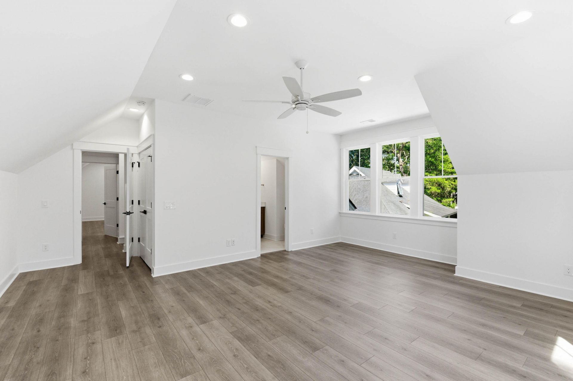 403 Bb Sams Drive Photo 32