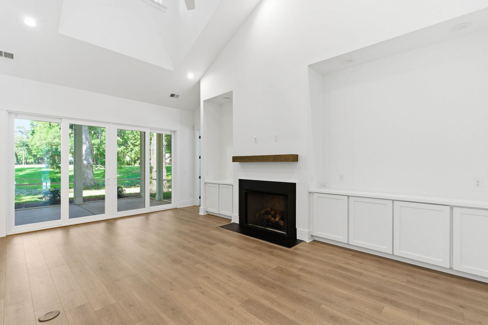 403 Bb Sams Drive Photo 5