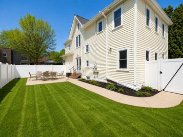1414 Xerxes Avenue N, Minneapolis, MN 55411