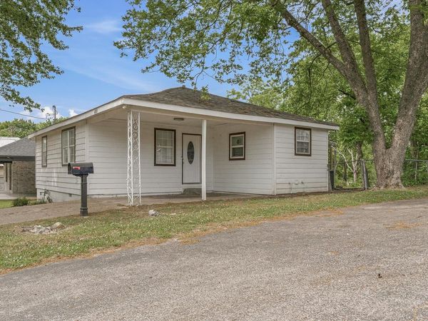 411 N Fisher, Jonesboro, AR 72401