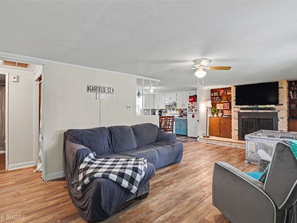 706 S Gholson Street, Knoxville, IA 50138