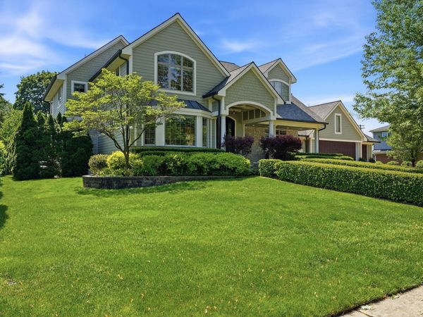 1919 Greenleaf Drive, Royal Oak, MI 48067