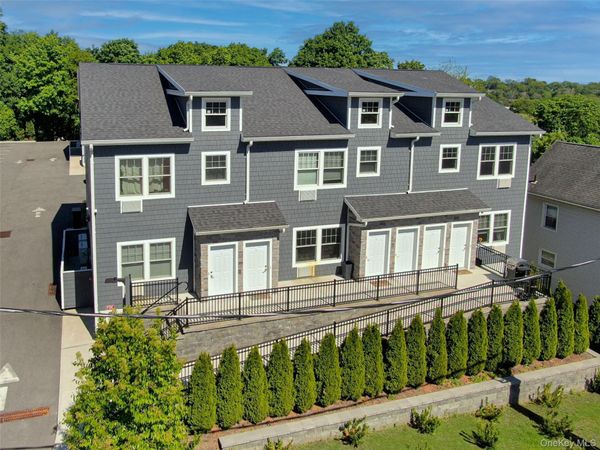108 N Kensico Avenue, Unit 5A, White Plains, NY 10604