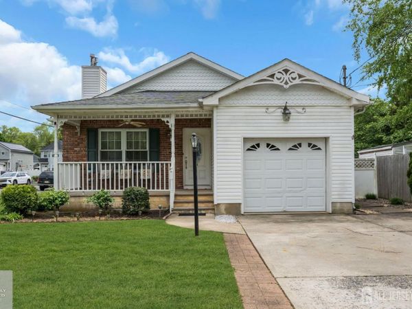 16 Avenue A Avenue, Helmetta, NJ 08828
