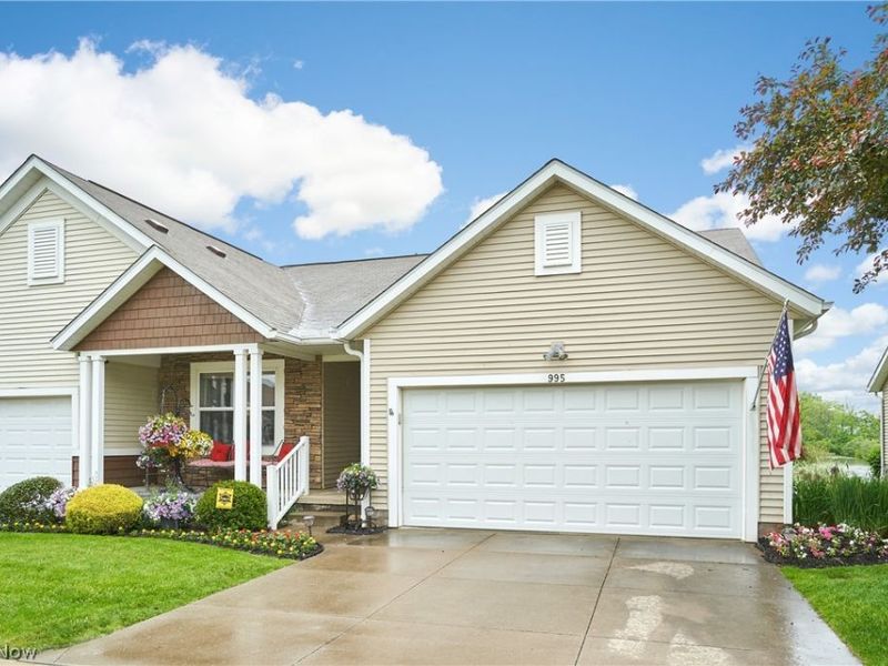 995 Bristol Drive, Akron, OH 44312 Photo 2
