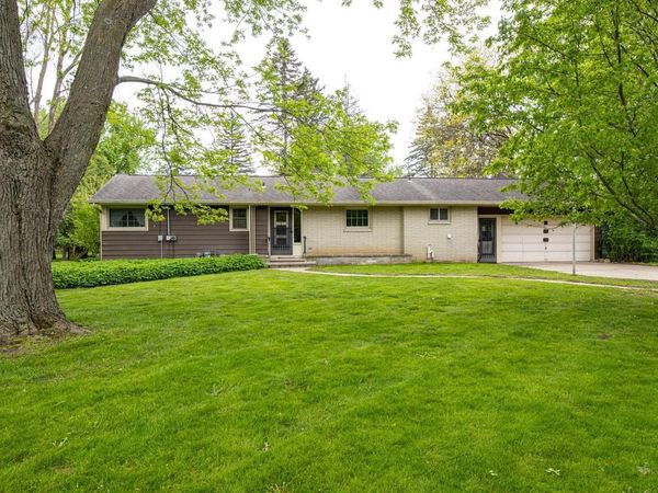 5419 LONG COURT, Appleton, WI 54914