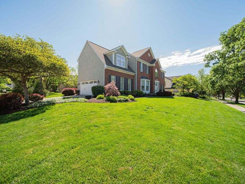 5498 Fawnbrook Lane , Dublin, OH 43017 Photo 2