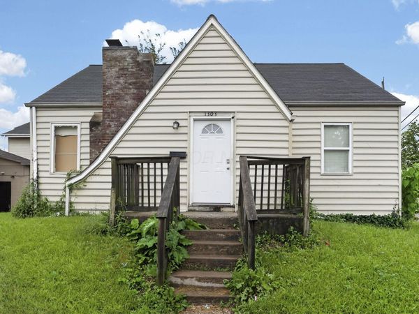 1303 E 22nd Avenue , Columbus, OH 43211