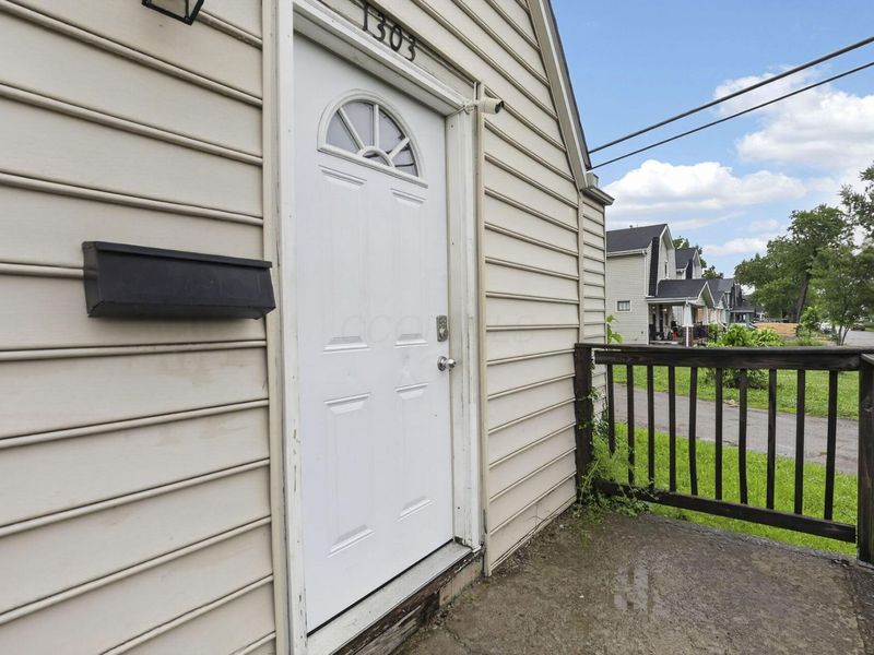 1303 E 22nd Avenue , Columbus, OH 43211 Photo 6