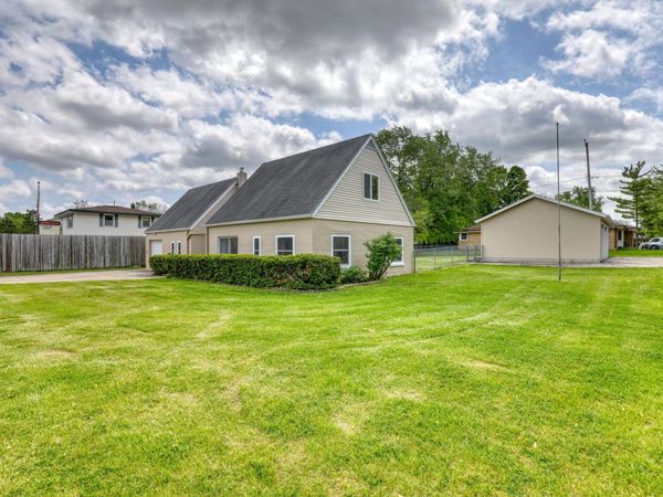 4325 W Grange Ave, Greenfield, WI 53220