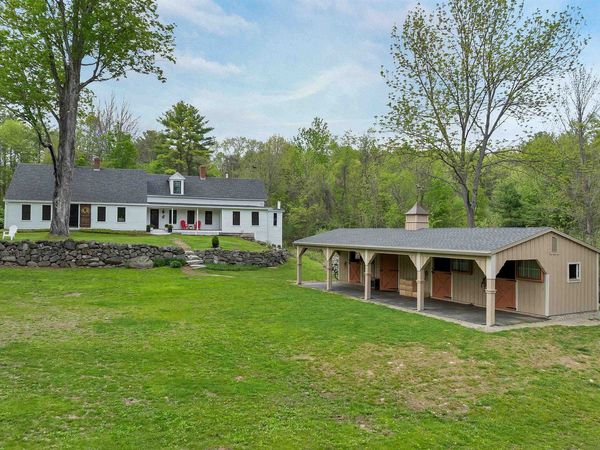 52 Lyford Road, Brookfield, NH 03872