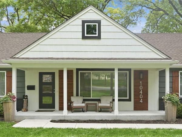 10404 Lee Boulevard, Leawood, KS 66206