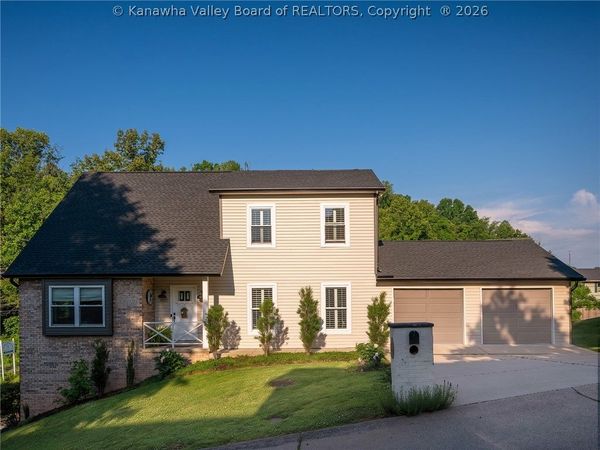 2 Vincent Drive, Nitro, WV 25143
