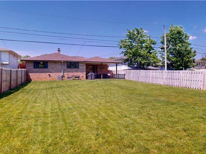 2221 Coventry Drive , Parma, OH 44134 Photo 5