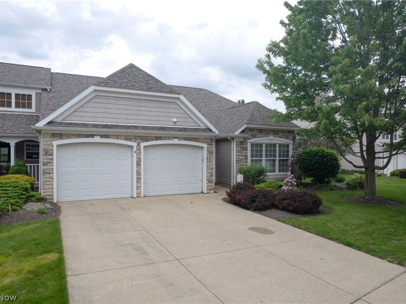 3500 River Rock Drive, Cuyahoga Falls, OH 44223 Photo 3
