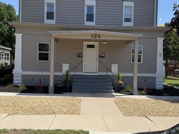 704 Locust Street , Sterling, IL 61081
