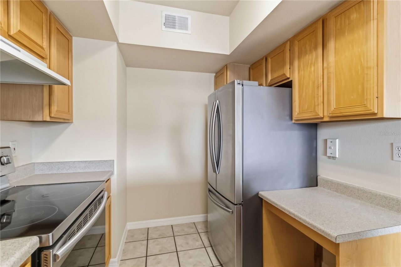 1025 Villagio Circle, Unit 204, Sarasota, FL 34237 Photo