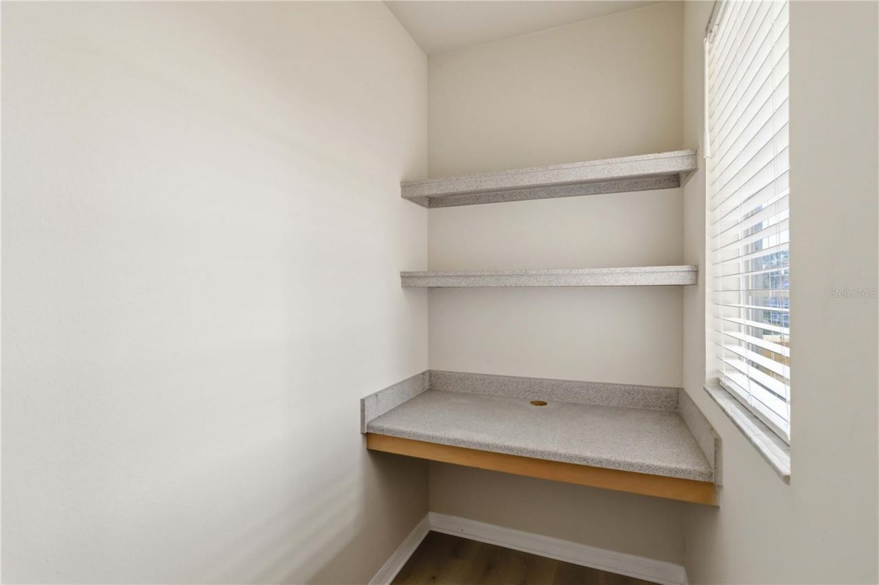 1025 Villagio Circle, Unit 204, Sarasota, FL 34237 Photo