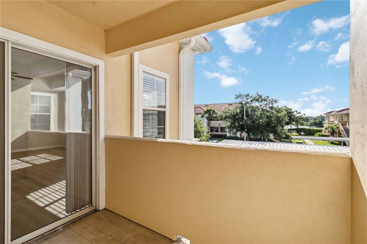 1025 Villagio Circle, Unit 204, Sarasota, FL 34237 Photo