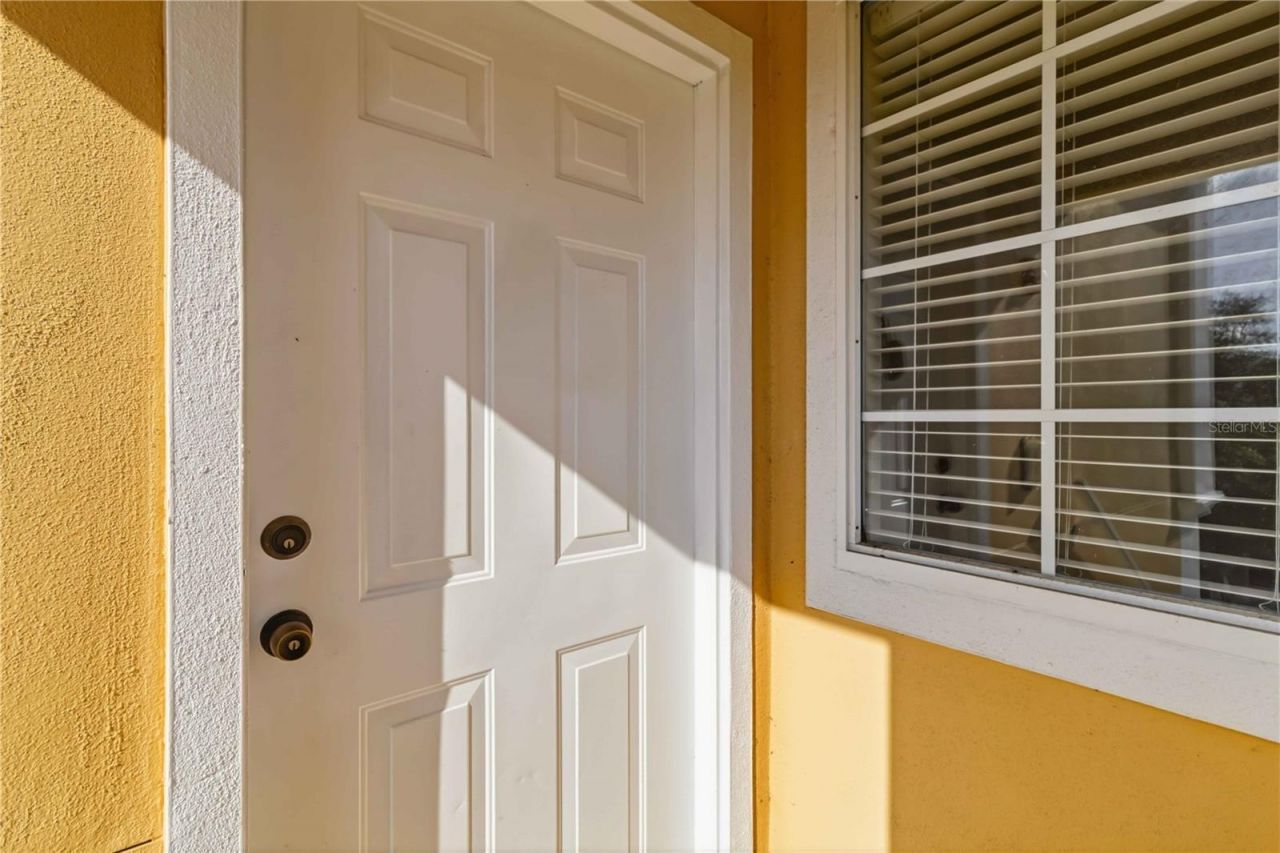 1025 Villagio Circle, Unit 204, Sarasota, FL 34237 Photo