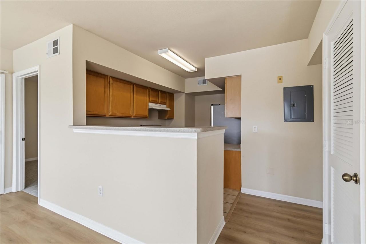 1025 Villagio Circle, Unit 204, Sarasota, FL 34237 Photo