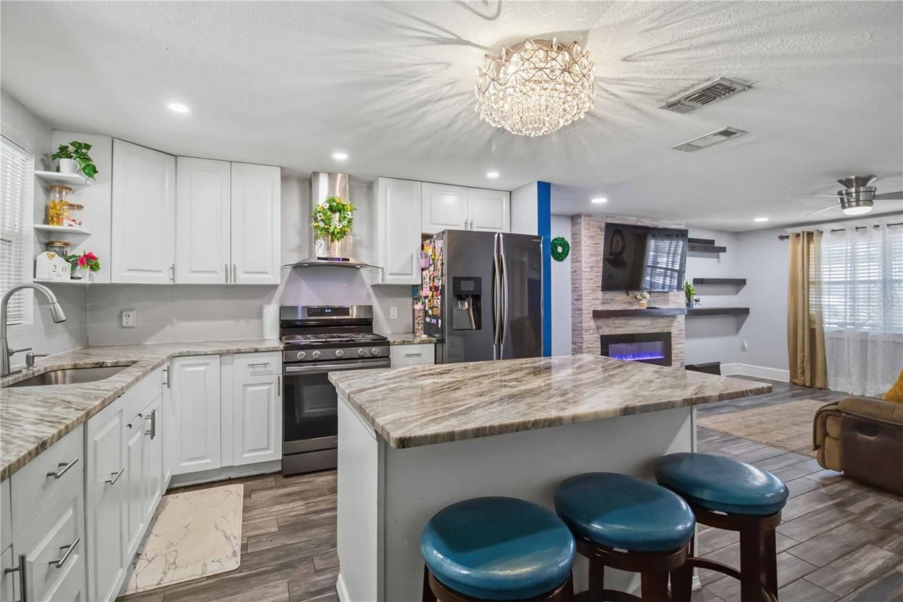 5727 11th Street E, Bradenton, FL 34203 Photo