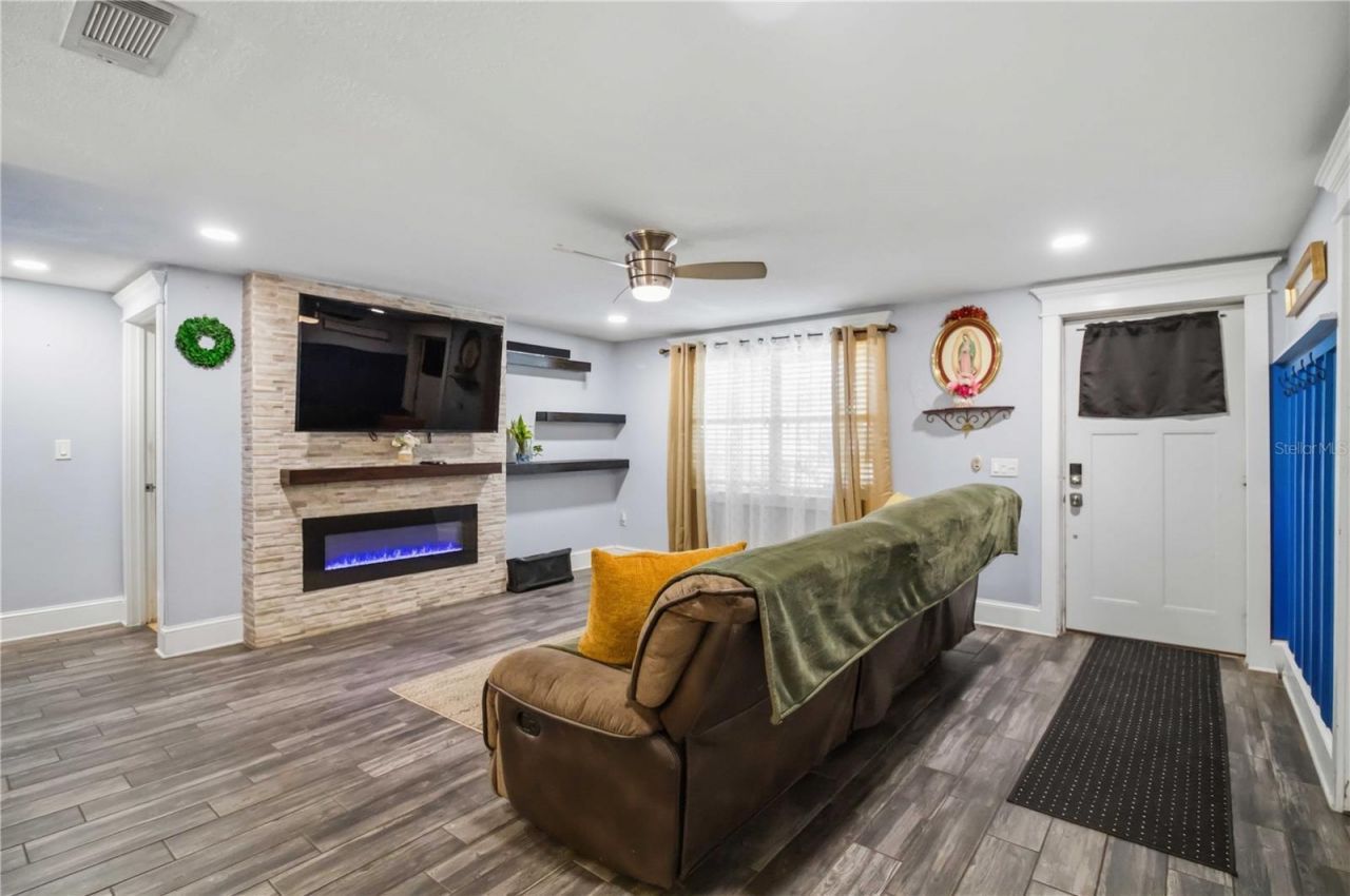 5727 11th Street E, Bradenton, FL 34203 Photo