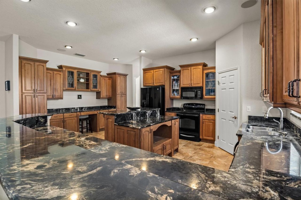 877 N Crooked Lake Drive , Babson Park, FL 33827 Photo