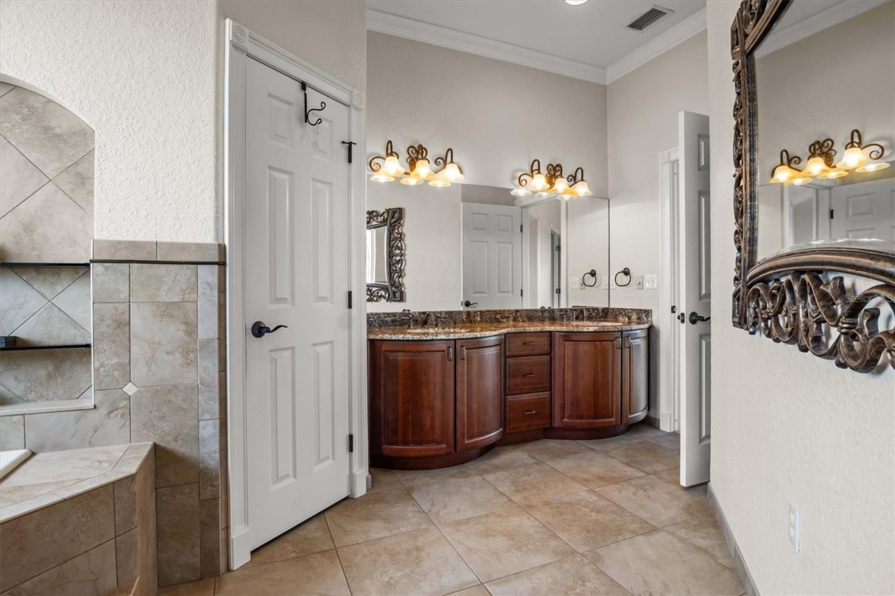 877 N Crooked Lake Drive , Babson Park, FL 33827 Photo