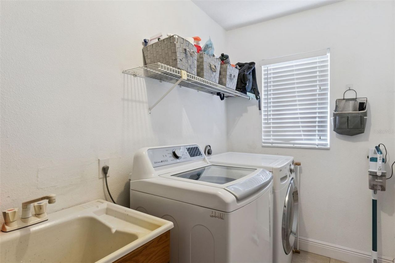 3883 Kingston Oaks Cove, Oviedo, FL 32765 Photo