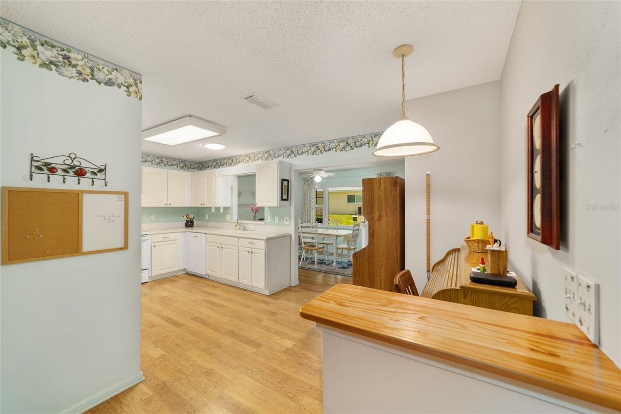 9520 SW 84th Terrace , Unit D, Ocala, FL 34481 Photo