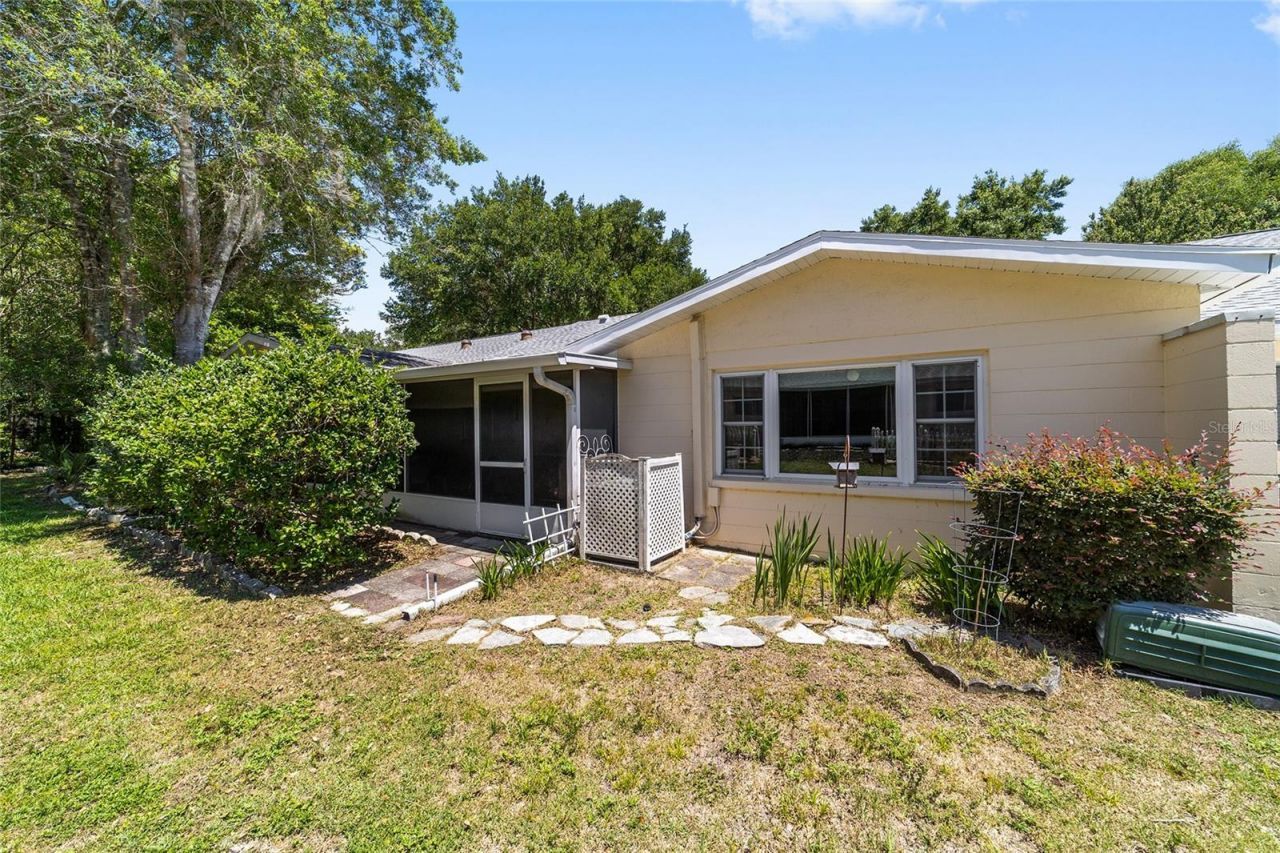 9520 SW 84th Terrace , Unit D, Ocala, FL 34481 Photo