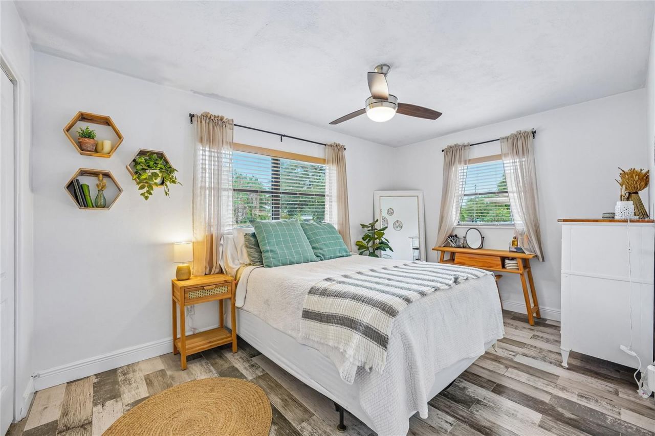 5201 11th Avenue N, Saint Petersburg, FL 33710 Photo