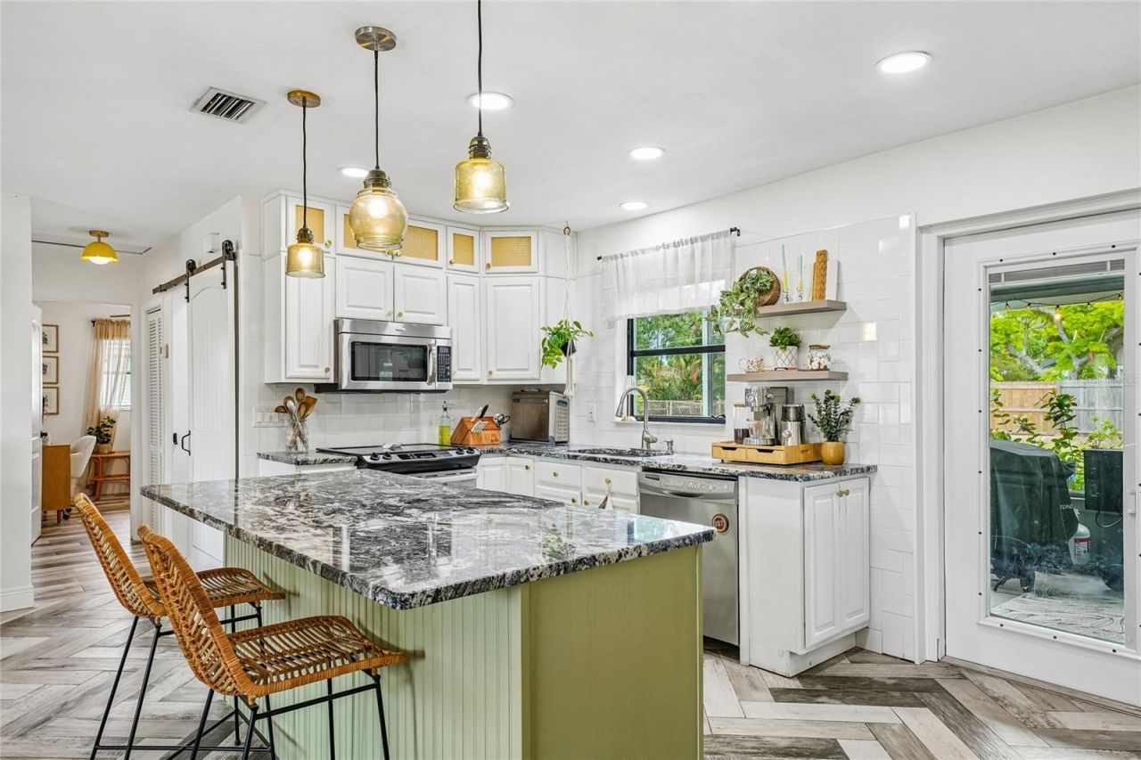 5201 11th Avenue N, Saint Petersburg, FL 33710 Photo