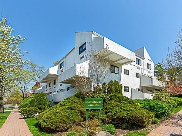 21 Canterbury Road , Great Neck, NY 11021