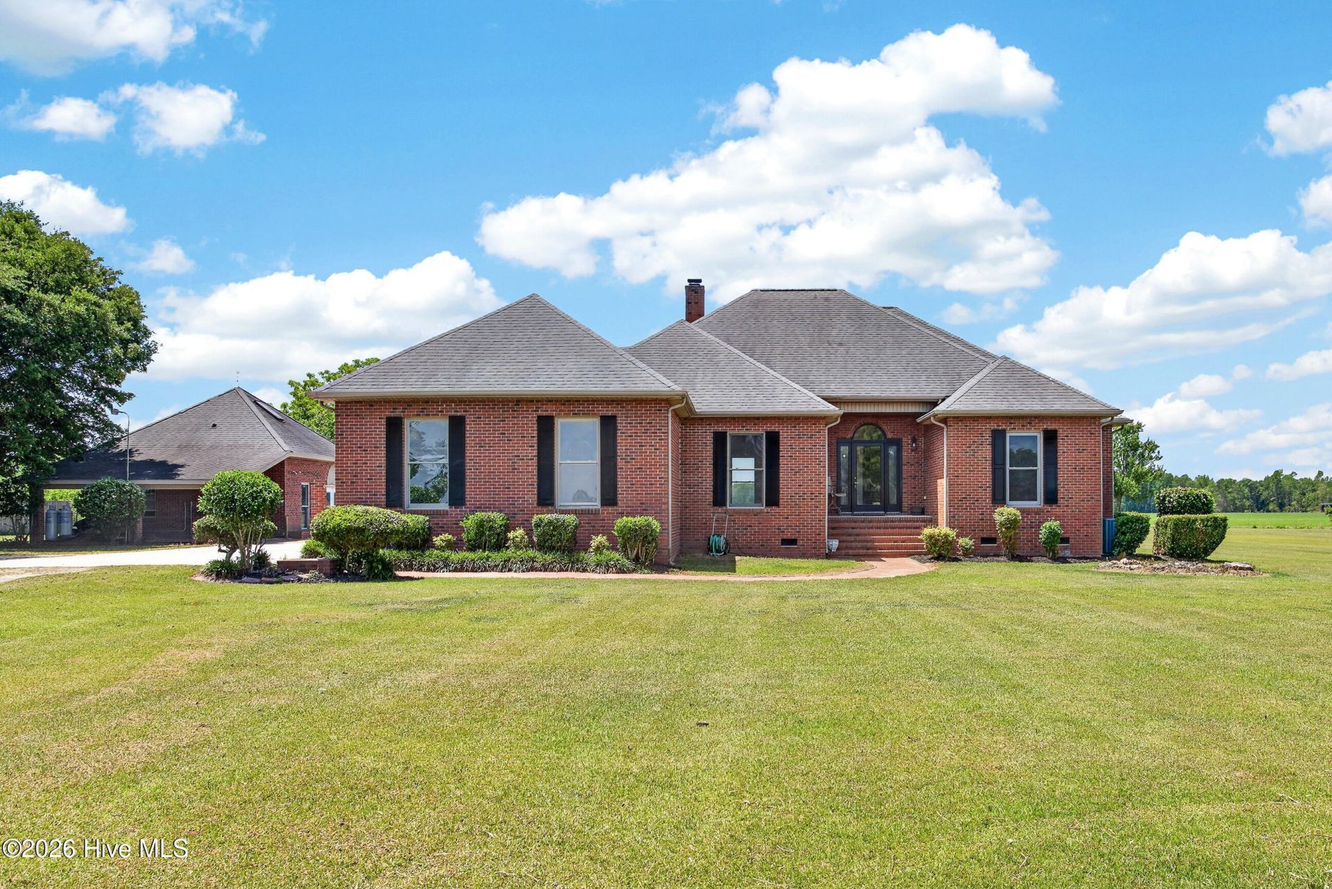 2732 White Oak River Road, Maysville, NC 28555 Main Photo