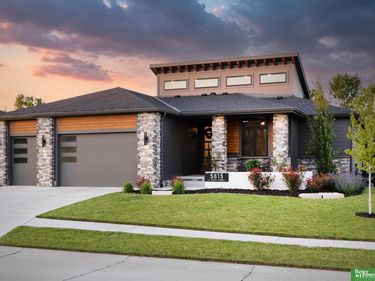 5815 N 208th Street, Elkhorn, NE 68022