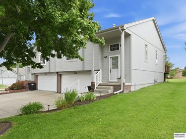 11605 Jefferson Circle, Omaha, NE 68137