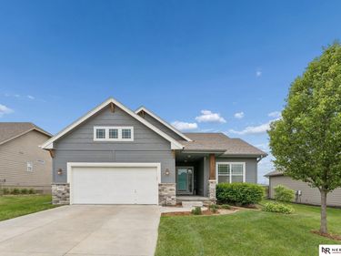 11009 S 186 Avenue, Omaha, NE 68136