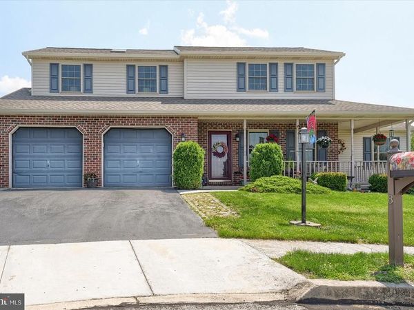 8 HAVERFORD CIRCLE , MANCHESTER, PA 17345