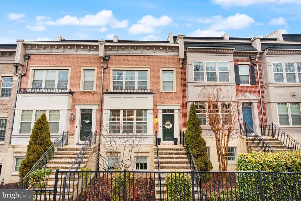 517 OVERLOOK PARK DRIVE, OXON HILL, MD 20745