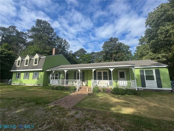 2866 Severn Wharf Road, Hayes, VA 23072