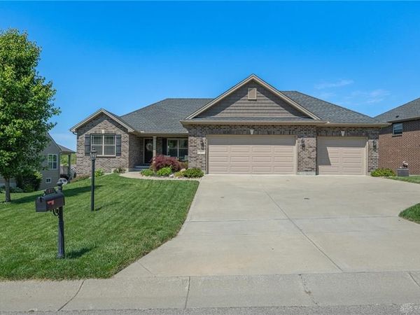 17 Louise Drive, Springboro, OH 45066