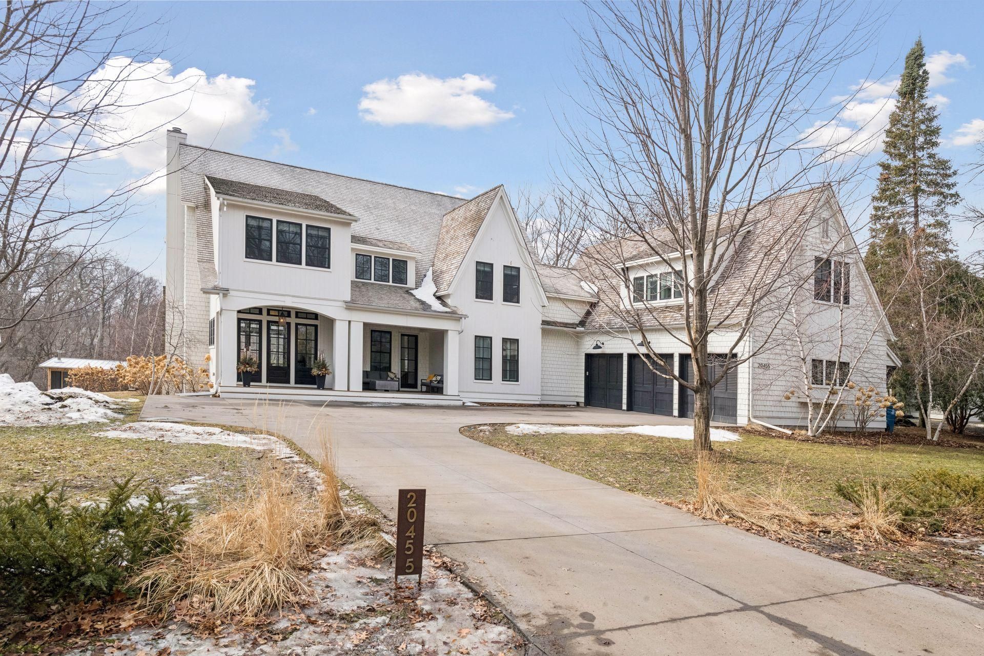 20455 Park Place , Deephaven, MN 55331