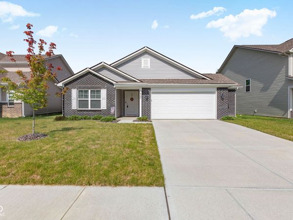 6302 Meadow Path Way, Indianapolis, IN 46259