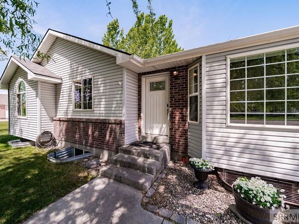 3889 Taylorview Lane, AMMON, ID 83406