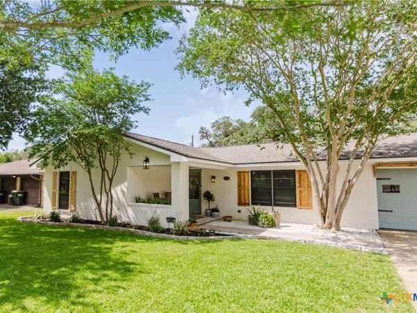 1209 Huck Street , Cuero, TX 77954
