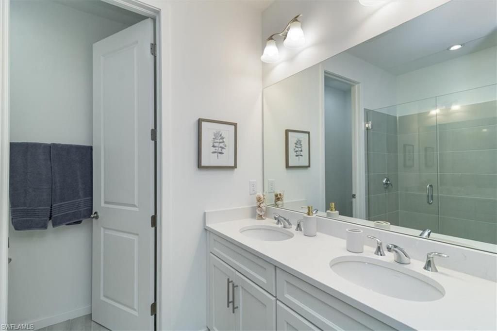13021 Pembroke Dr, Naples, FL 34105 Photo